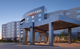 Courtyard Calgary Airport Hotel